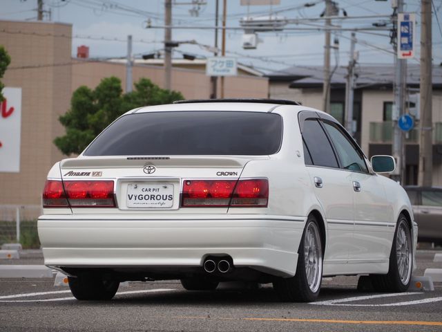 TOYOTA CROWN sedan 2002