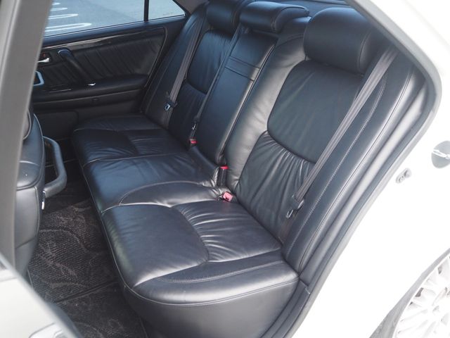 TOYOTA CROWN sedan 2002