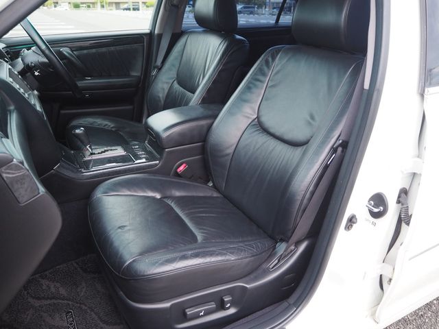 TOYOTA CROWN sedan 2002