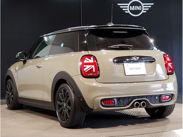 BMW MINI COOPER S 2018