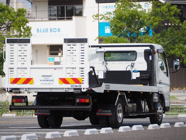 MITSUBISHI CANTER 2020