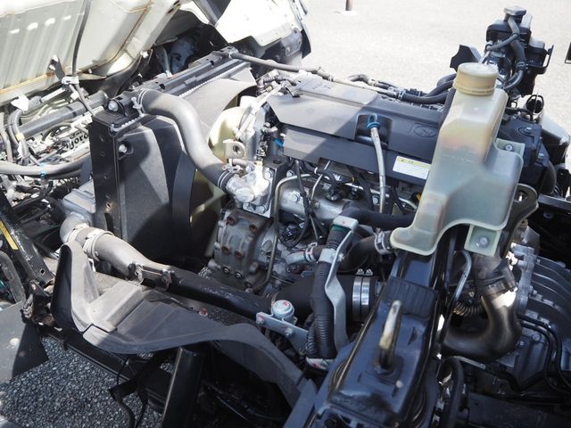 MITSUBISHI CANTER 2020