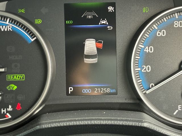 TOYOTA NOAH HYBRID 2022