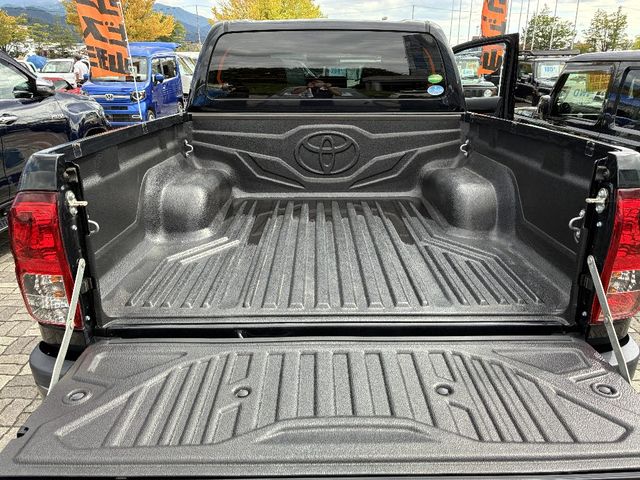 TOYOTA HILUX 4WD 2020