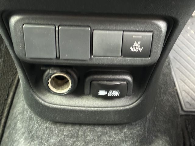 TOYOTA SIENTA HYBRID 2023