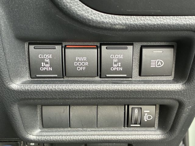 TOYOTA SIENTA HYBRID 2023