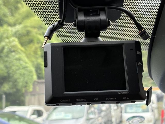 TOYOTA SIENTA HYBRID 2023