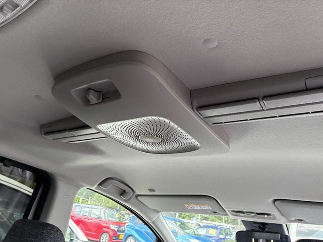 TOYOTA SIENTA HYBRID 2022