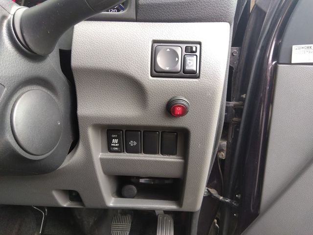 NISSAN NV350 CARAVAN 4WD 2013