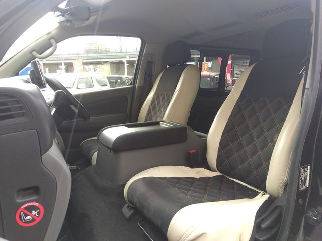 NISSAN NV350 CARAVAN 4WD 2013