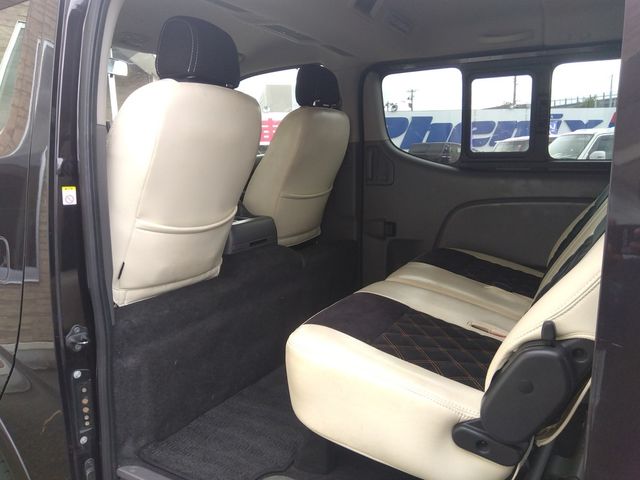 NISSAN NV350 CARAVAN 4WD 2013