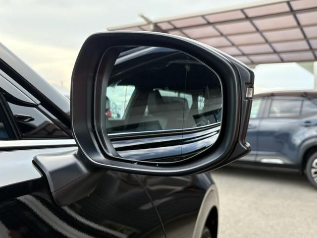 TOYOTA CROWN ESTATE 4WD 2025