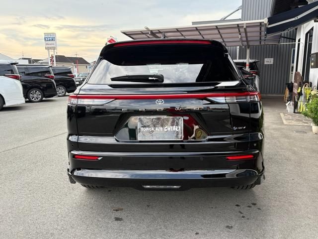 TOYOTA CROWN ESTATE 4WD 2025