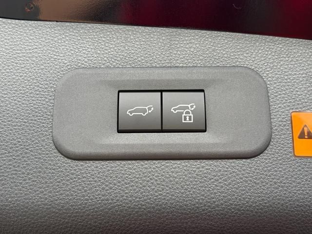 TOYOTA CROWN ESTATE 4WD 2025