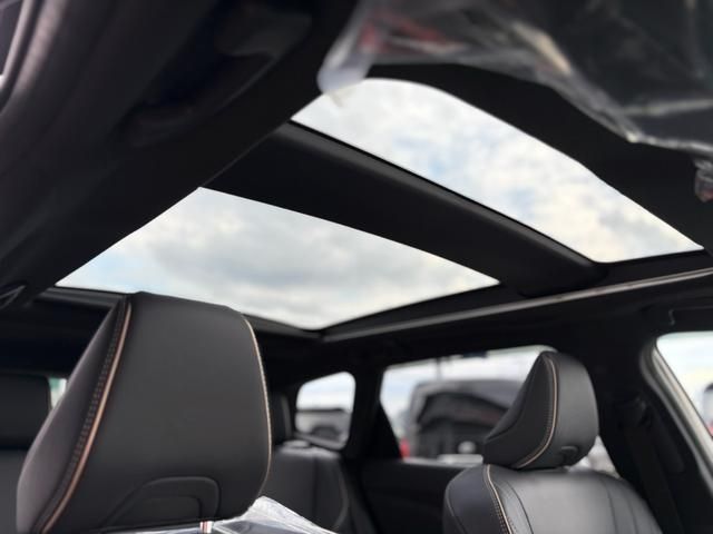 TOYOTA CROWN ESTATE 4WD 2025