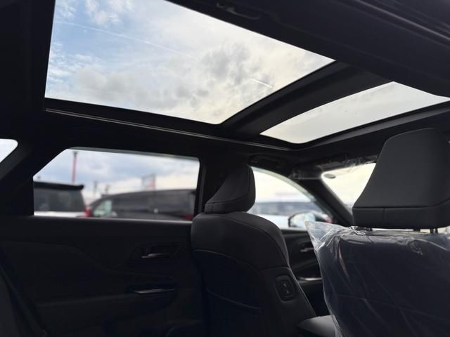 TOYOTA CROWN ESTATE 4WD 2025