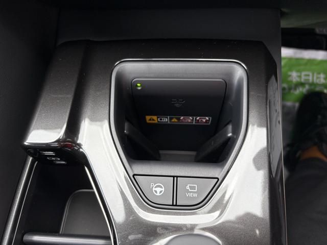 TOYOTA CROWN ESTATE 4WD 2025