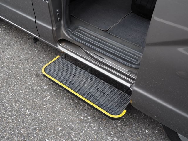 NISSAN NV200 VANETTE van 2019