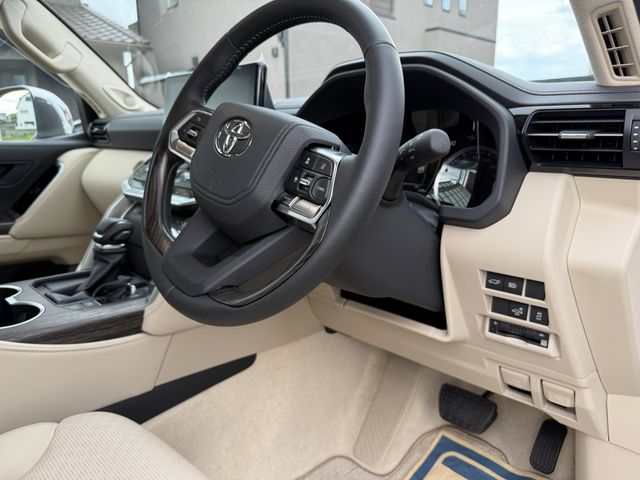 TOYOTA LANDCRUISER wagon 2024