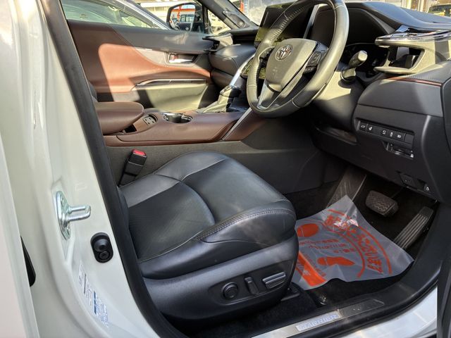 TOYOTA HARRIER HYBRID 2020