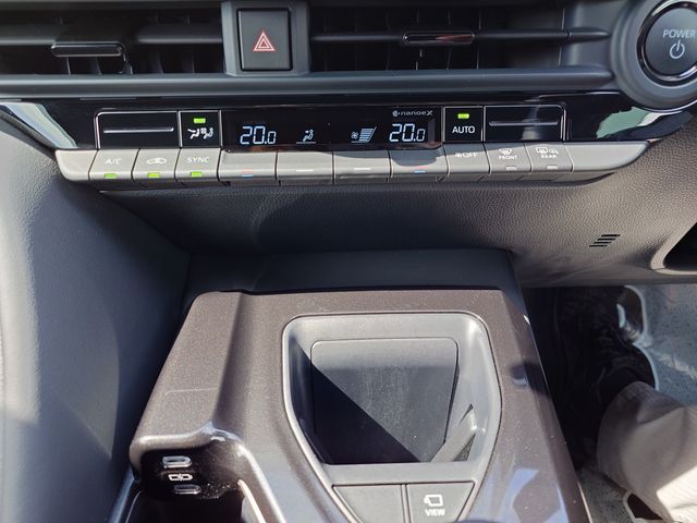 TOYOTA CROWN CROSSOVER 2024