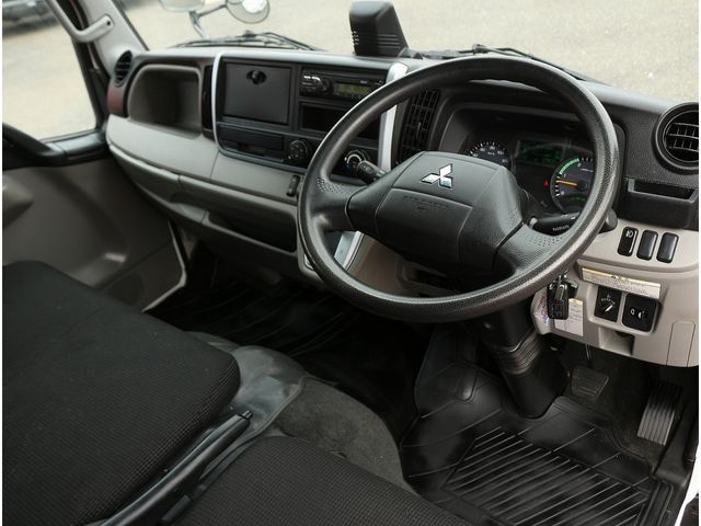 MITSUBISHI CANTER 2020