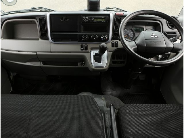 MITSUBISHI CANTER 2020