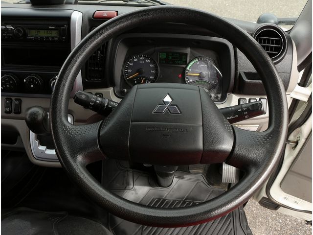 MITSUBISHI CANTER 2020