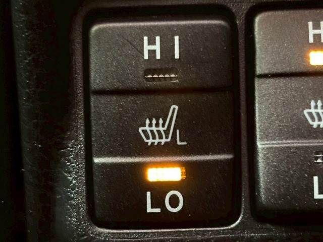 TOYOTA NOAH HYBRID 2018