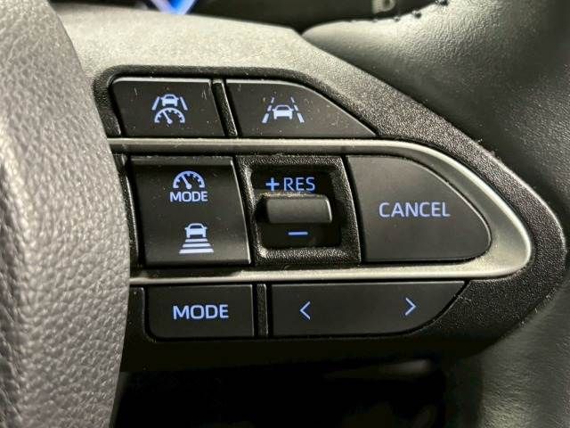 TOYOTA VOXY HYBRID 2023