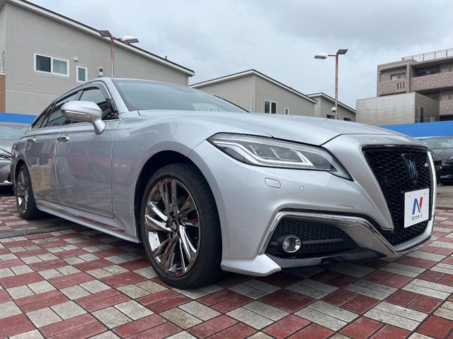 TOYOTA CROWN sedan hybrid 2021