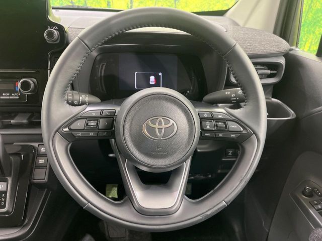 TOYOTA SIENTA HYBRID 2024