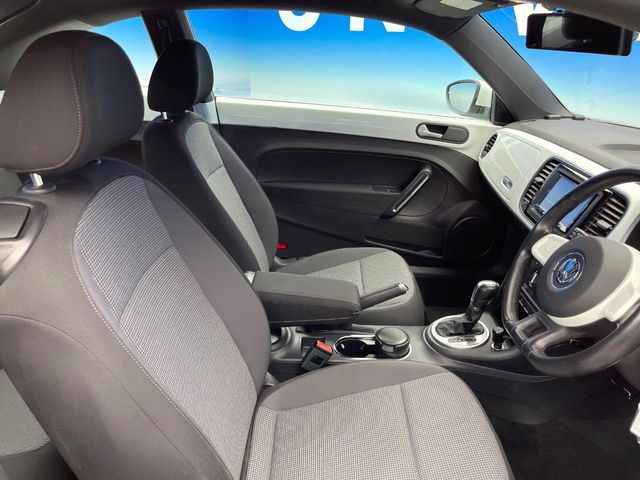 VOLKSWAGEN VOLKSWAGEN The BEETLE 2014