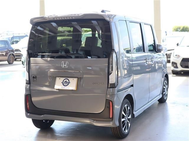 HONDA N BOX CUSTOM 2025