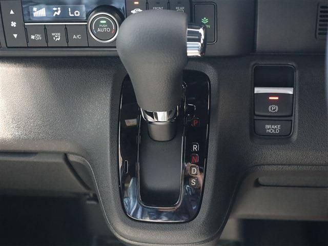 HONDA N BOX CUSTOM 2025