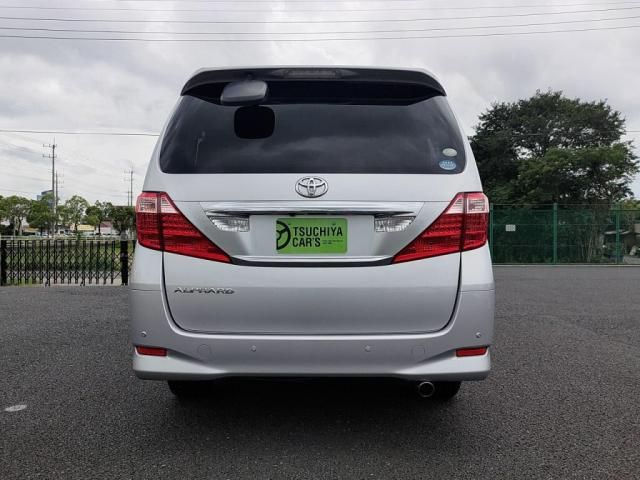 TOYOTA ALPHARD 2009
