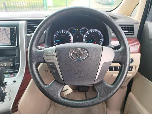 TOYOTA ALPHARD 2009