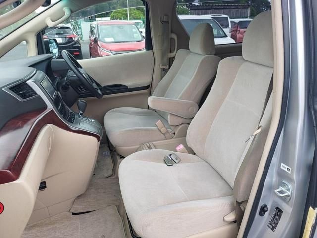 TOYOTA ALPHARD 2009