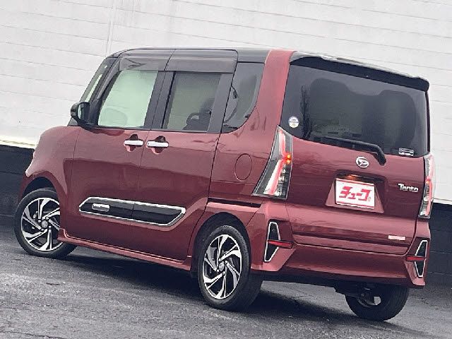 DAIHATSU TANTO CUSTOM 2021