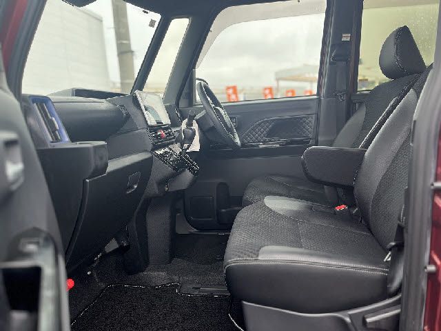 DAIHATSU TANTO CUSTOM 2021