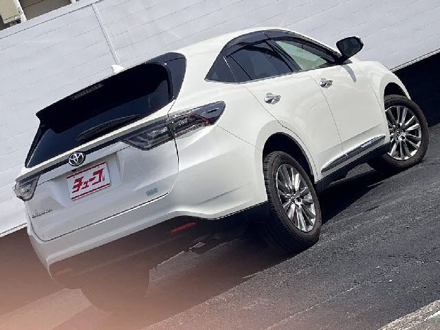 TOYOTA HARRIER 2WD 2017