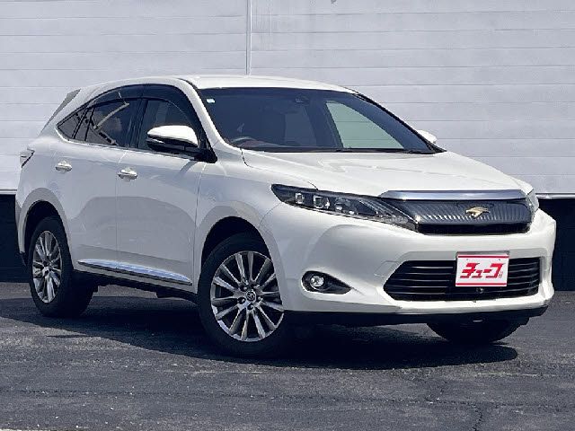 TOYOTA HARRIER 2WD 2017