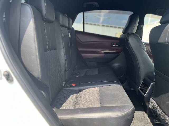 TOYOTA HARRIER 2WD 2017