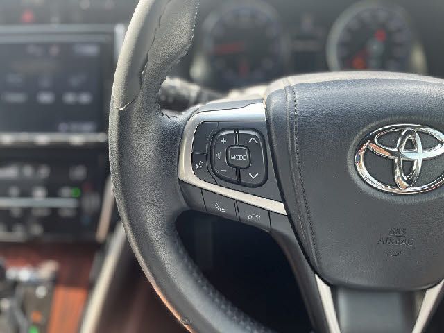 TOYOTA HARRIER 2WD 2017