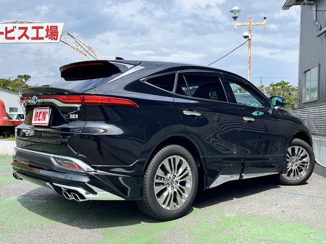 TOYOTA HARRIER HYBRID 2024