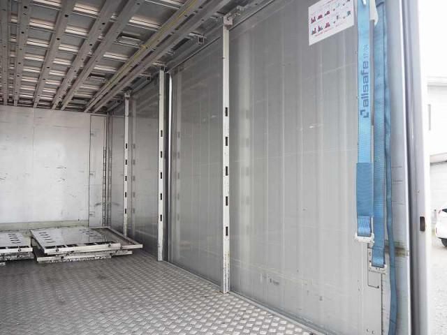 MITSUBISHI CANTER 2017