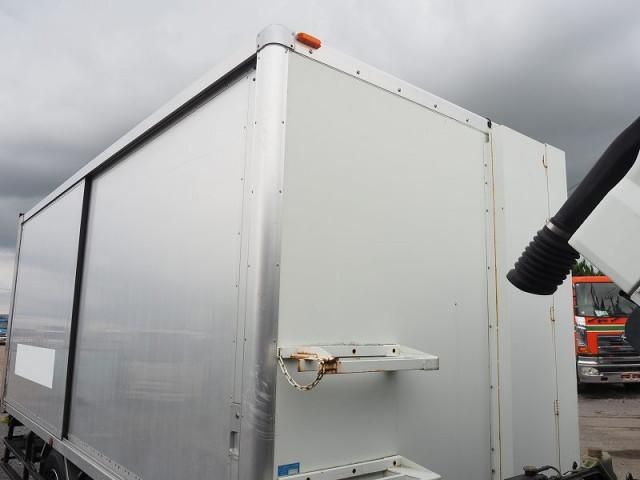 MITSUBISHI CANTER 2017