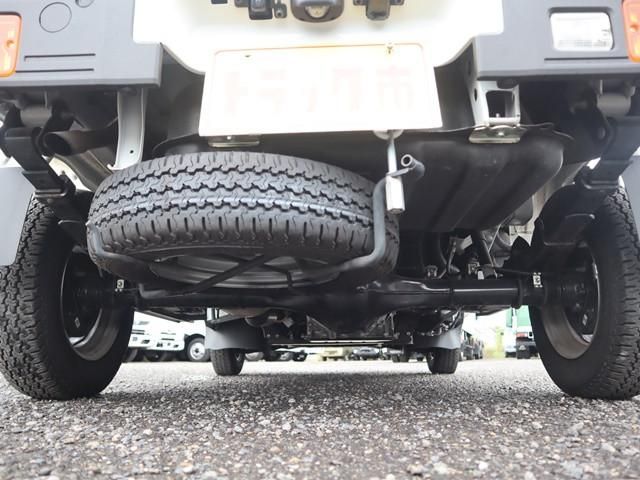 DAIHATSU HIJET truck 2023