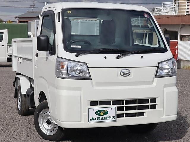DAIHATSU HIJET truck 4WD 2023