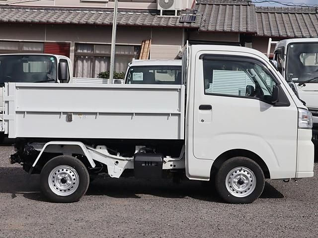 DAIHATSU HIJET truck 4WD 2023